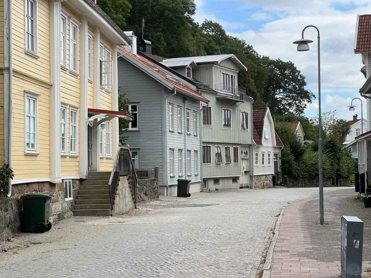 Fint, Gratis Parkering, Med 20 Min Till Goeteborg C Kungälv Exterior foto